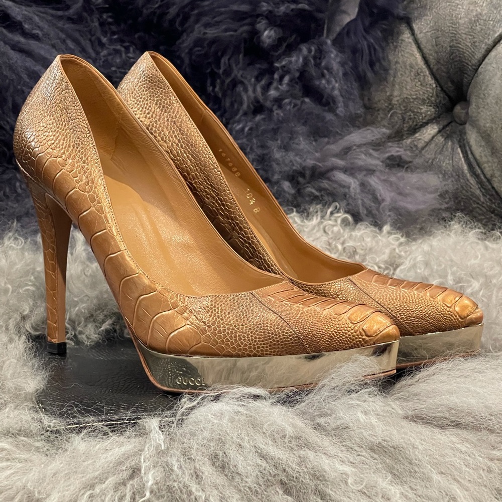 Gold Alligator Gucci Pumps